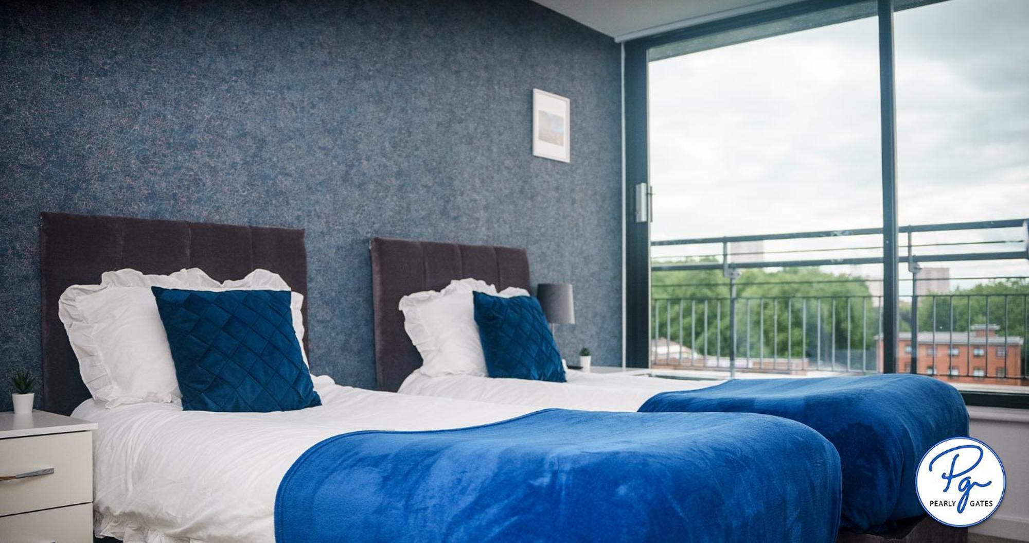 Penthouse - Amazing City Skyline Views - Free Parking - Balcony - Utilita Arena - New St Station - Bullring Shopping Birmingham Dış mekan fotoğraf